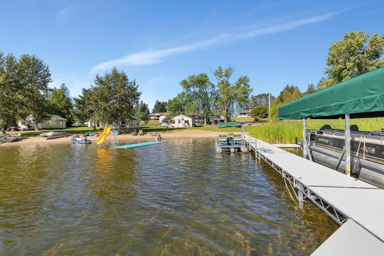 Blue Moon Resort & Motel Hill City Экстерьер фото