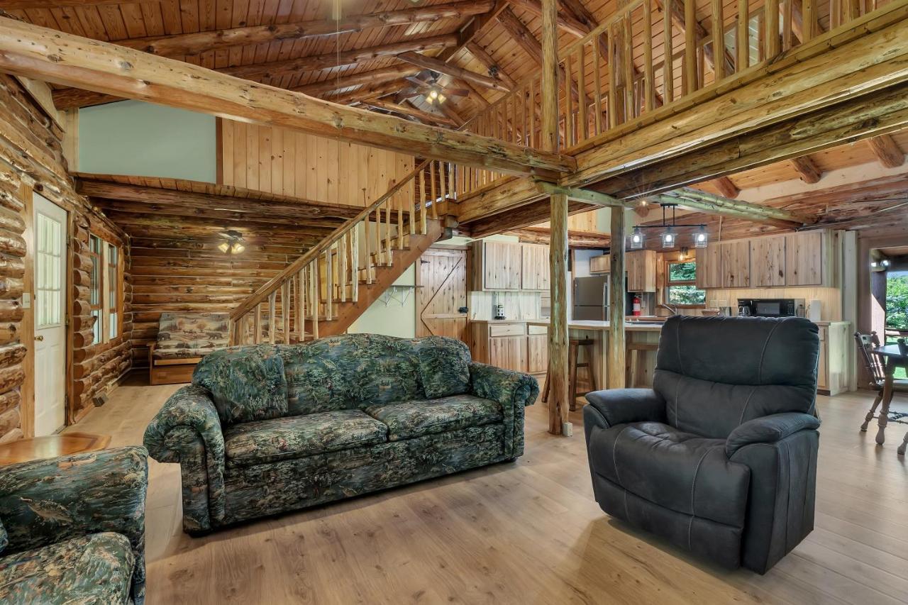 Blue Moon Resort & Motel Hill City Экстерьер фото