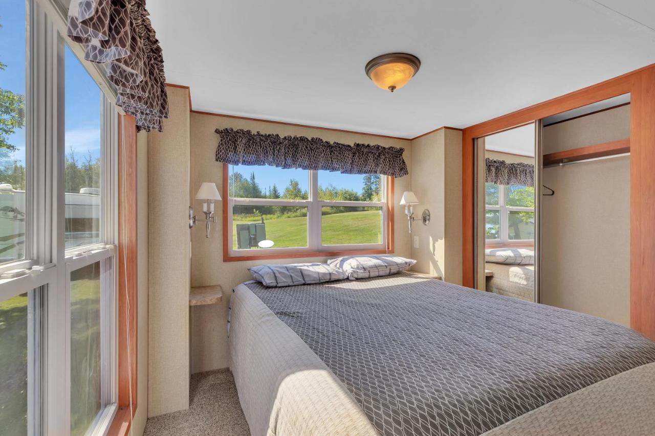 Blue Moon Resort & Motel Hill City Экстерьер фото